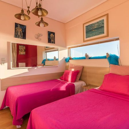 A Luxury Maisonette With Sea View ピレウス エクステリア 写真
