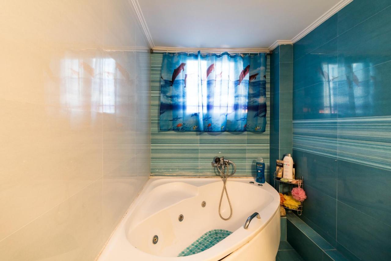 A Luxury Maisonette With Sea View ピレウス エクステリア 写真