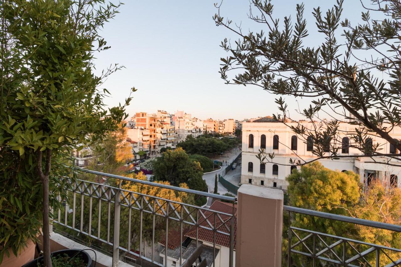 A Luxury Maisonette With Sea View ピレウス エクステリア 写真